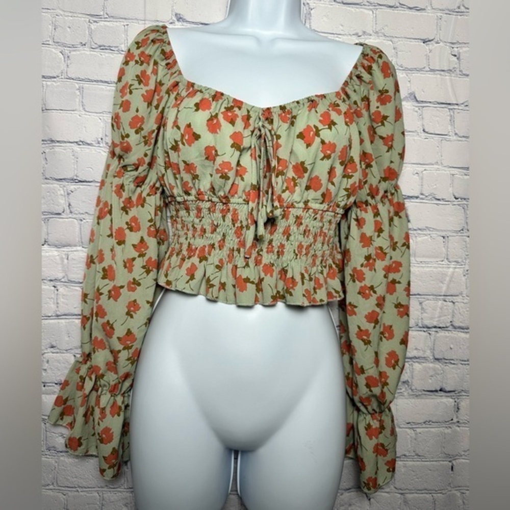 SHEIN green and orange floral print ruffled crop top